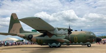 離島需軍機支援運輸旅客居民 國防部將採使用者付費1000元機制